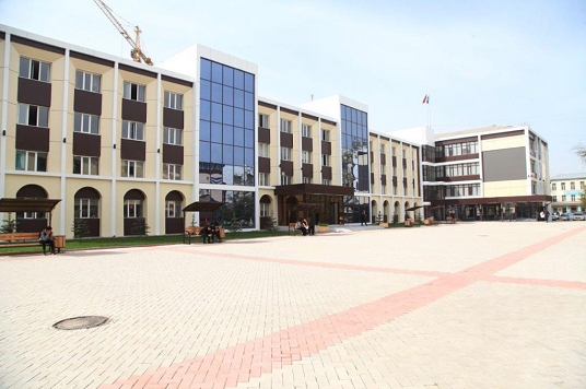 キルギス大キャンパス